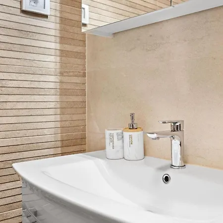 Apartamento Fuer 6 Personen Ca 92 Qm In Medulin, Istrien Suedkueste Von Istrien *